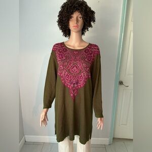 Liz & Me Embellished rhinestones and beaded accents.Olive and Magenta Tunic Top